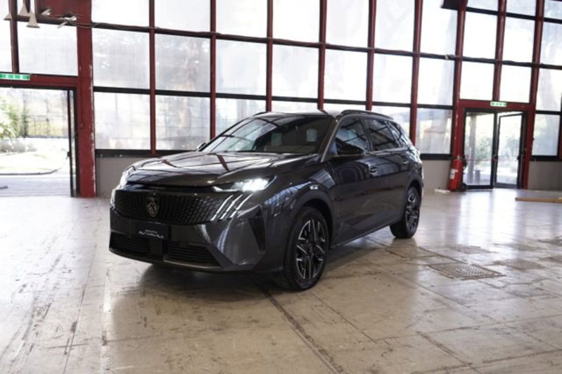 Peugeot 5008 1.2 hybrid 48V Allure Pack 136cv e-dcs 6