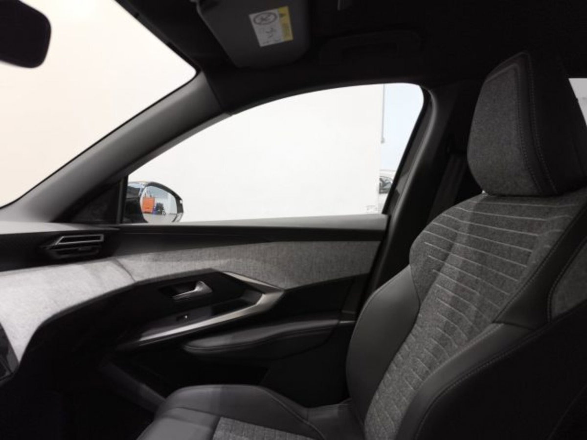 Peugeot 5008 1.2 hybrid 48V Allure Pack 136cv e-dcs 6 (15)