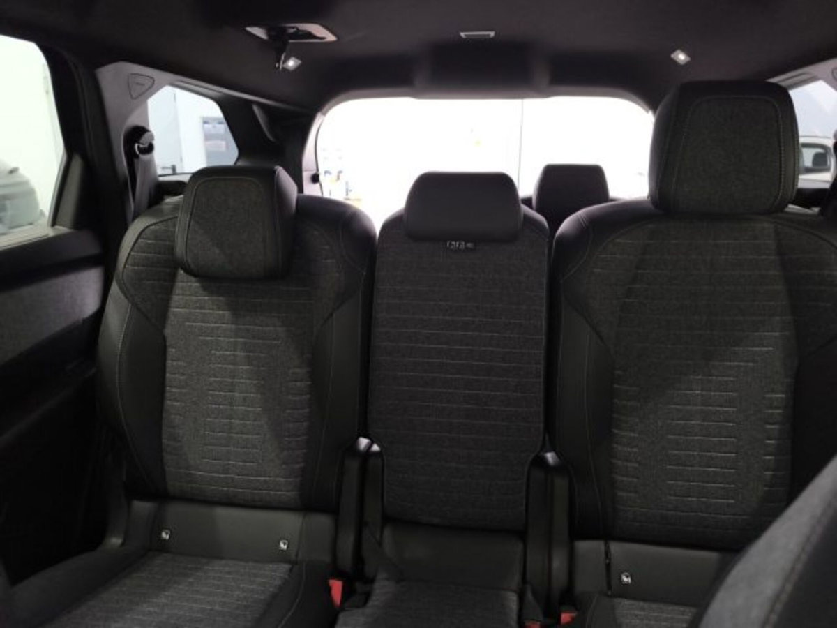 Peugeot 5008 1.2 hybrid 48V Allure Pack 136cv e-dcs 6 (16)