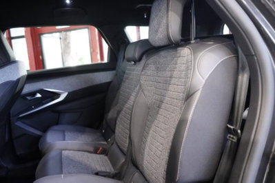 Peugeot 5008 1.2 hybrid 48V Allure Pack 136cv e-dcs 6 (18)