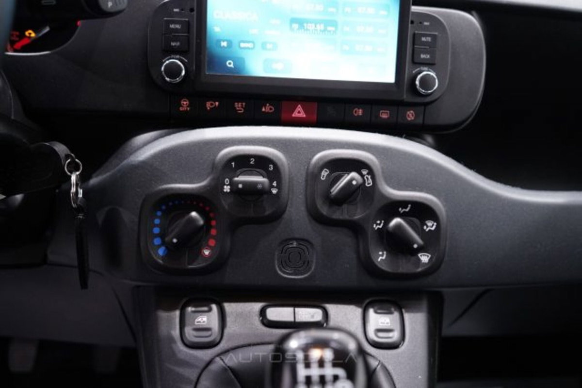 Fiat Panda 1.0 firefly hybrid s&s 70cv 5p.ti (14)