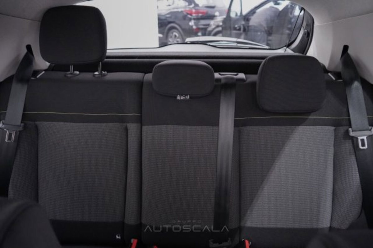 Citroen C3 PureTech 110 S&S Shine (17)