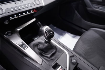 Peugeot 308 PureTech Turbo 130 S&S Active Pack (17)