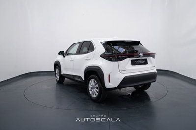 Toyota Yaris Cross 1.5h GR Sport Black Sky fwd 116cv e-cvt (4)