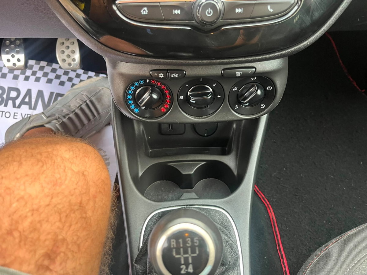 Opel Corsa 1.4 90CV GPL Tech 5 porte Black Edition (15)