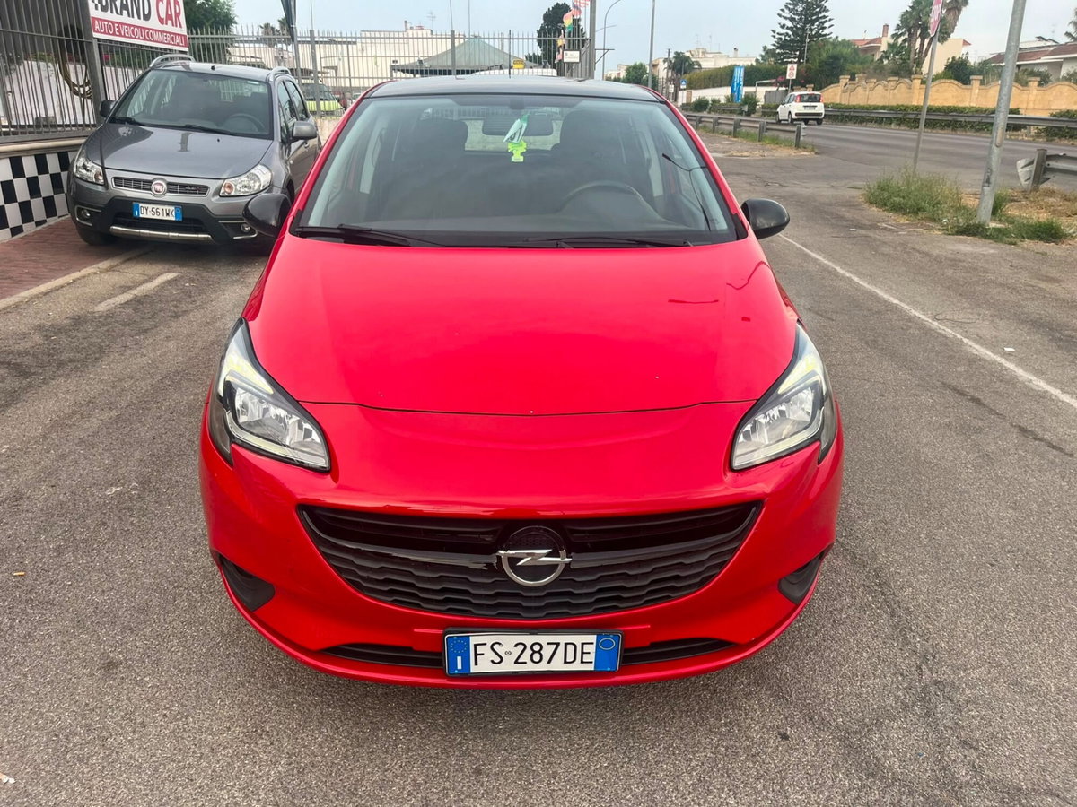 Opel Corsa 1.4 90CV GPL Tech 5 porte Black Edition (2)
