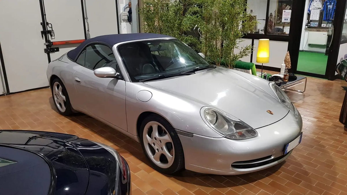 Porsche 911 Cabrio Carrera cat