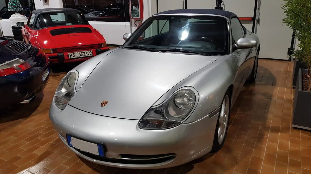 Porsche 911 Cabrio Carrera cat (3)