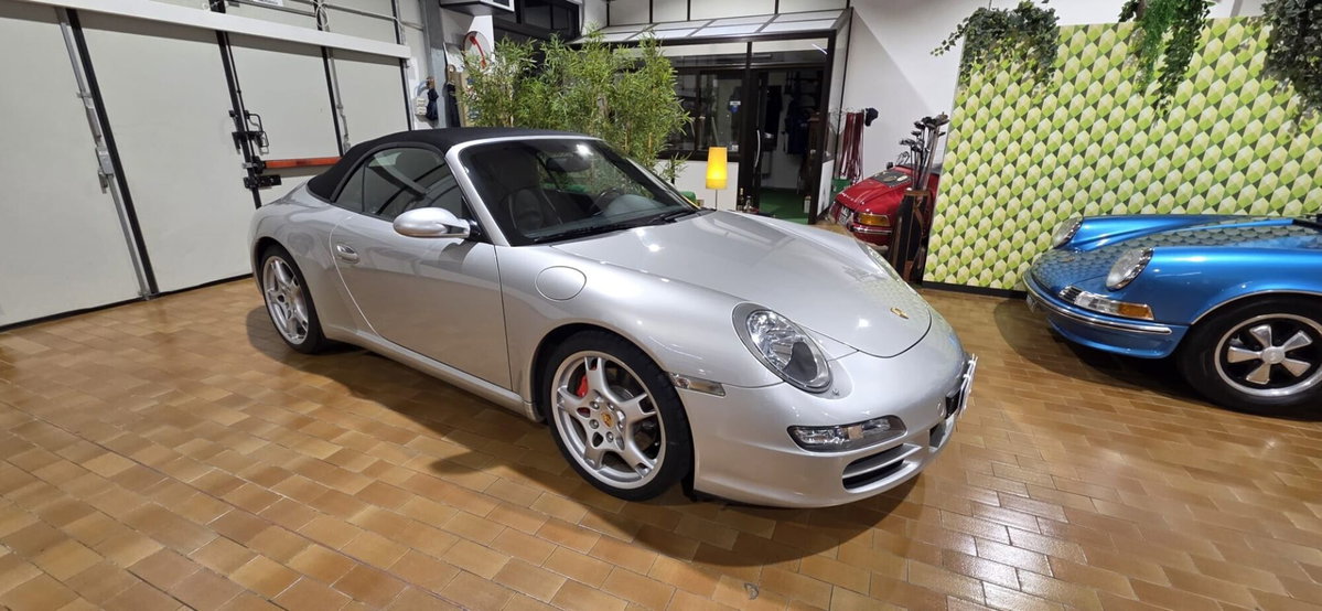 Porsche 911 Cabrio Carrera 4S