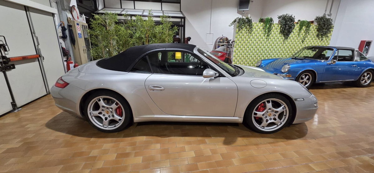 Porsche 911 Cabrio Carrera 4S (3)
