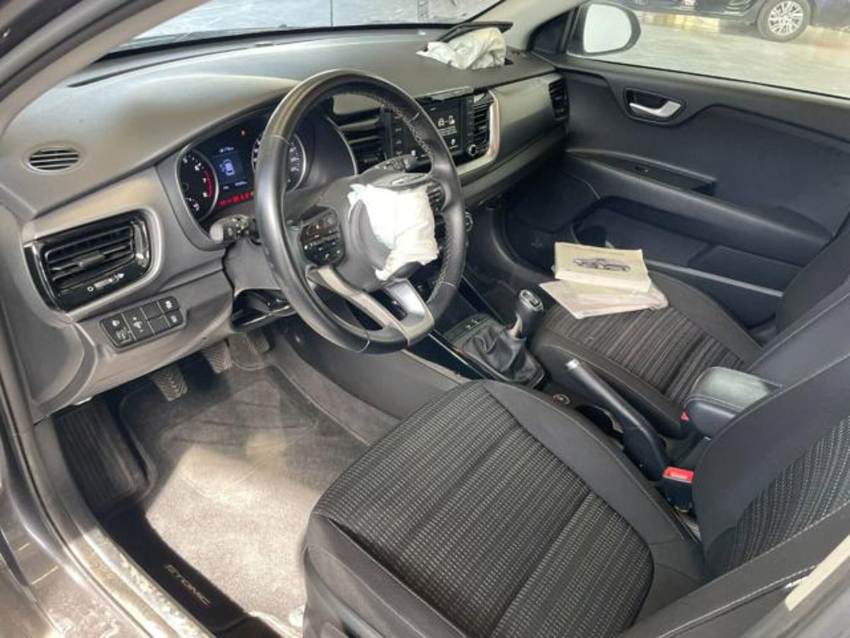 Kia Stonic 1.4 MPI EcoGPL Style (13)