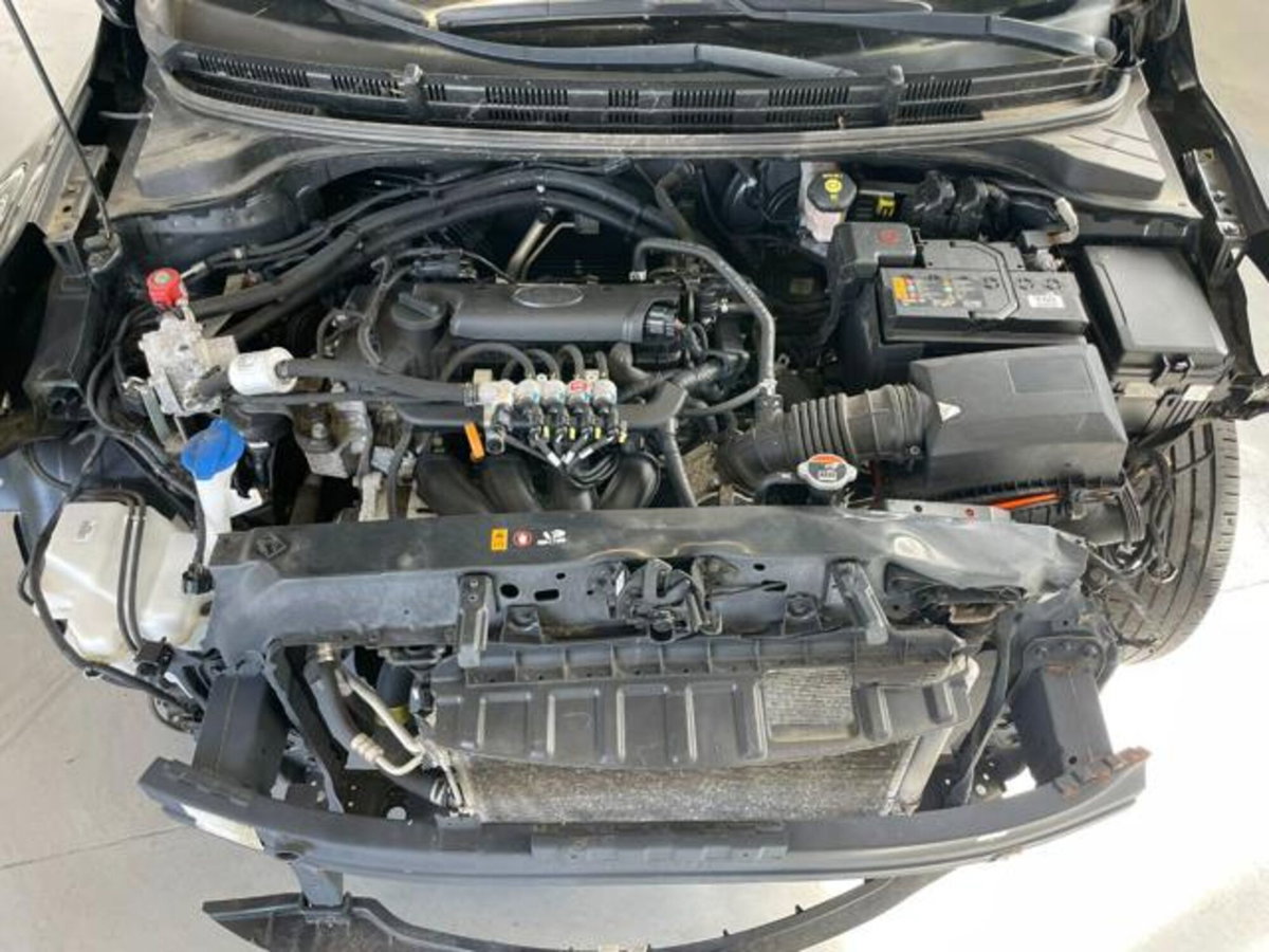 Kia Stonic 1.4 MPI EcoGPL Style (9)