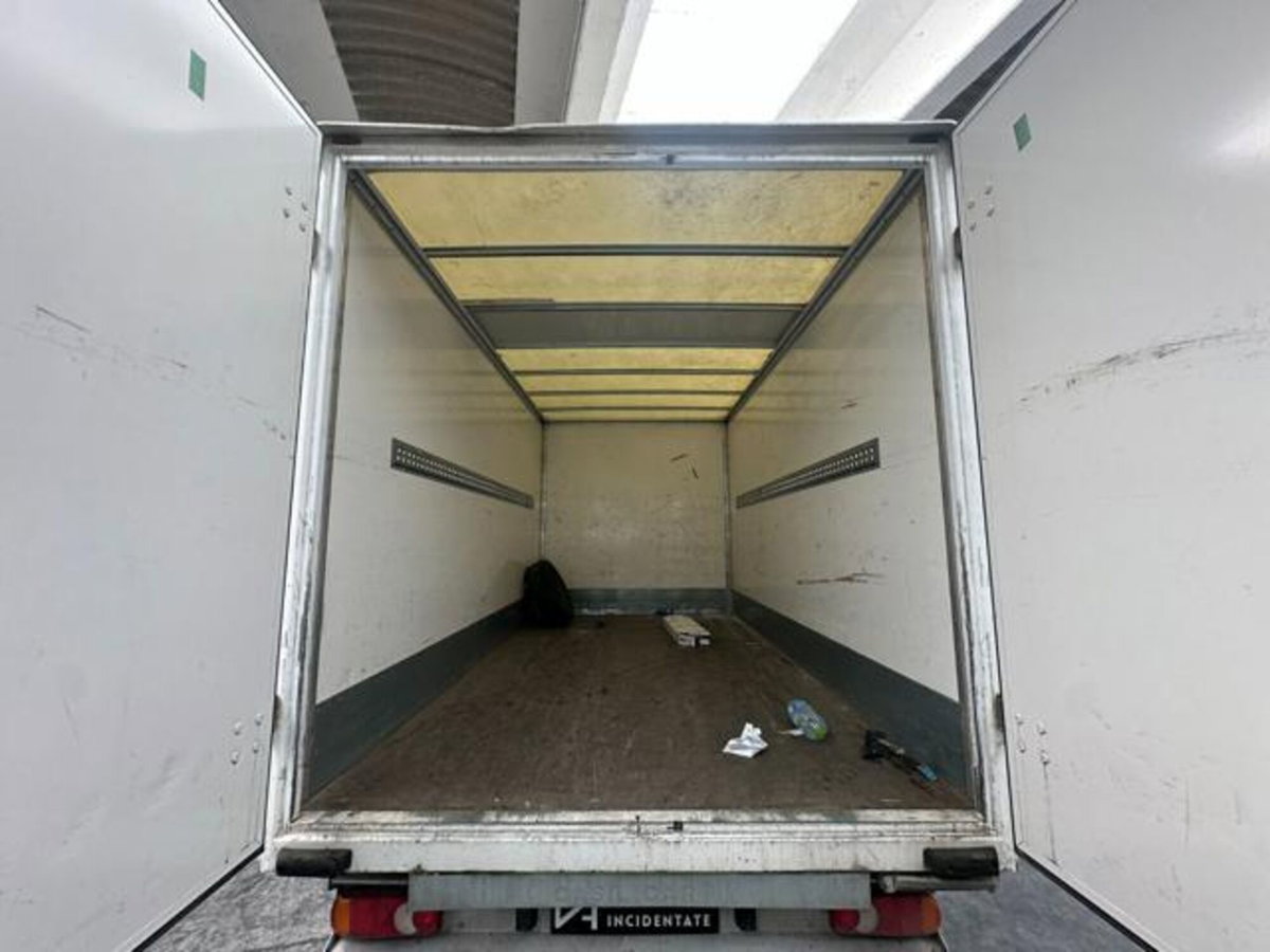 Peugeot Boxer Furgone 435 2.2 BlueHDi 165 S&S PLM-SL-TA Furgone (16)