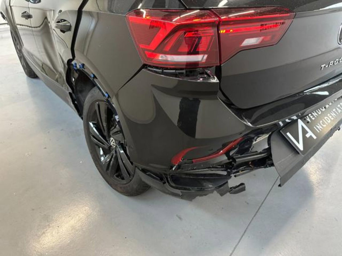 Volkswagen T-Roc 1.0 tsi Sport 115cv (12)