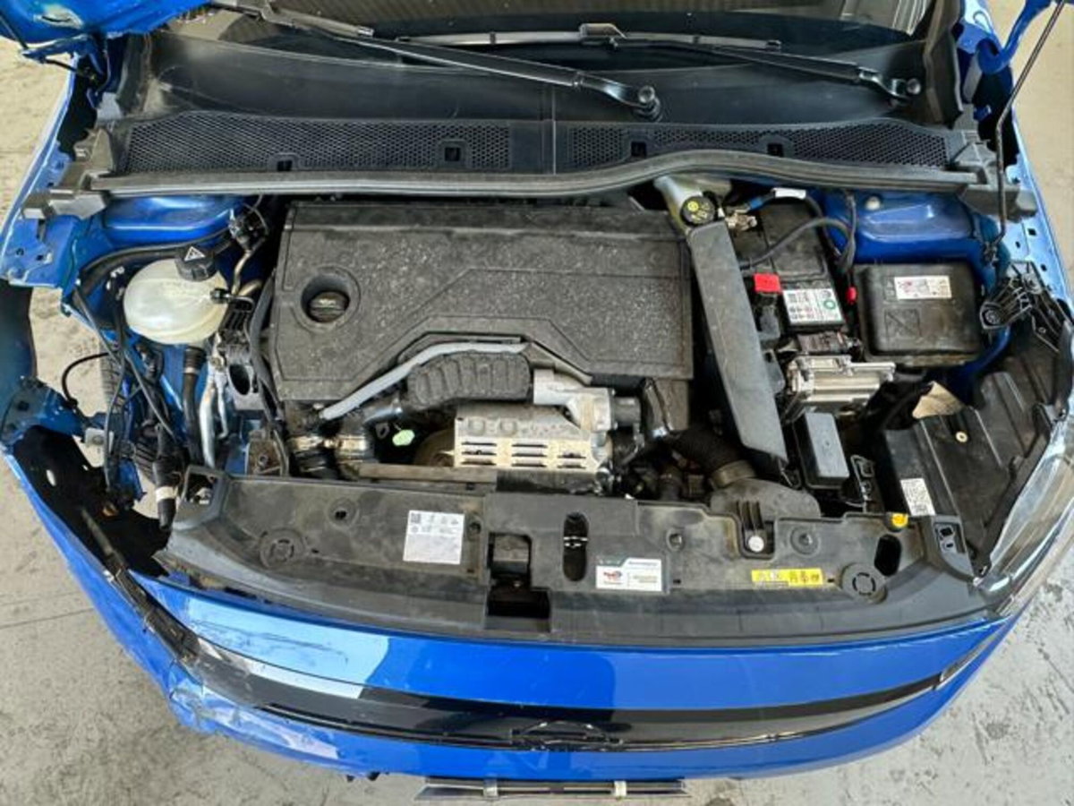 Opel Corsa 1.2 hybrid GS 100cv dct6 (9)
