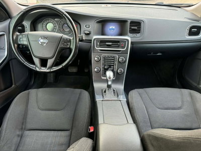 Volvo V60 D3 Geartronic Kinetic (11)