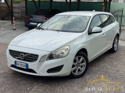 Volvo V60 D3 Geartronic Kinetic usata