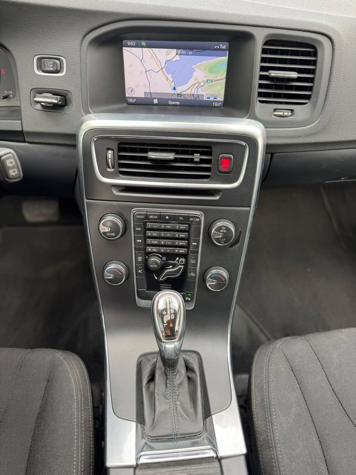 Volvo V60 D3 Geartronic Kinetic (12)