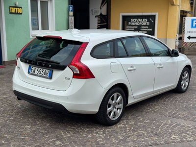Volvo V60 D3 Geartronic Kinetic (6)