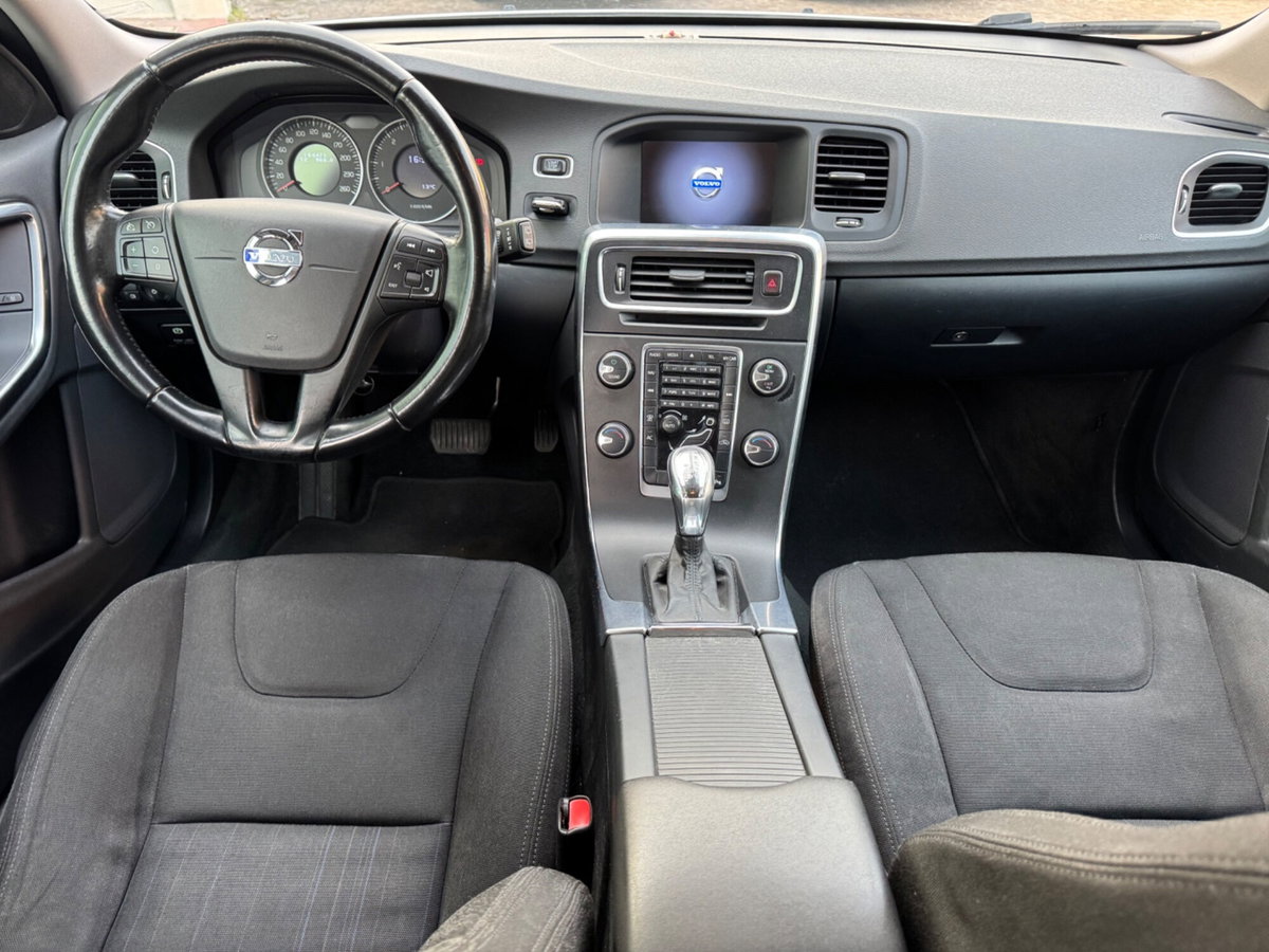 Volvo V60 D3 Kinetic N1 (11)