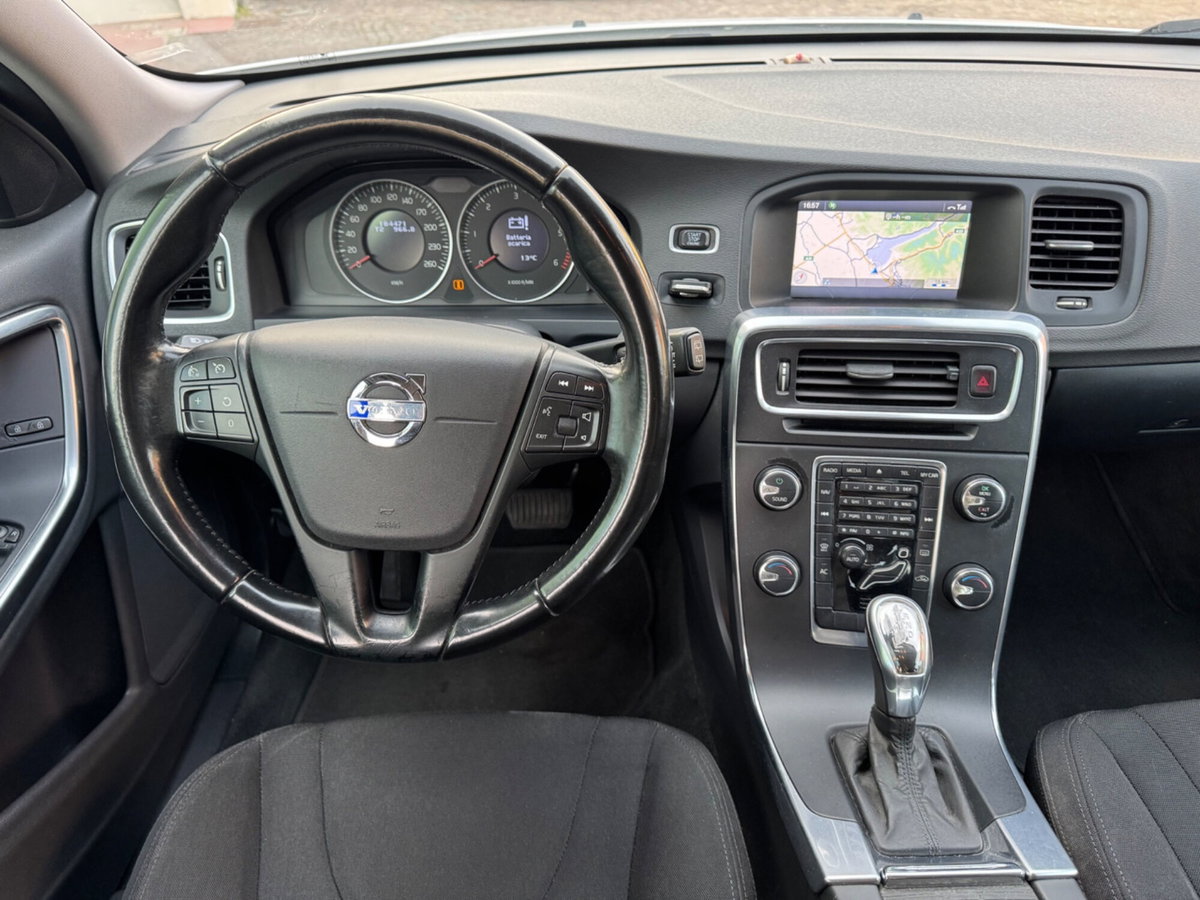 Volvo V60 D3 Kinetic N1 (12)