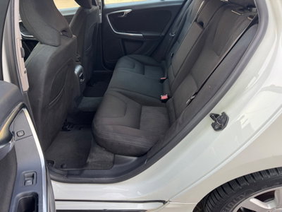 Volvo V60 D3 Kinetic N1 (8)