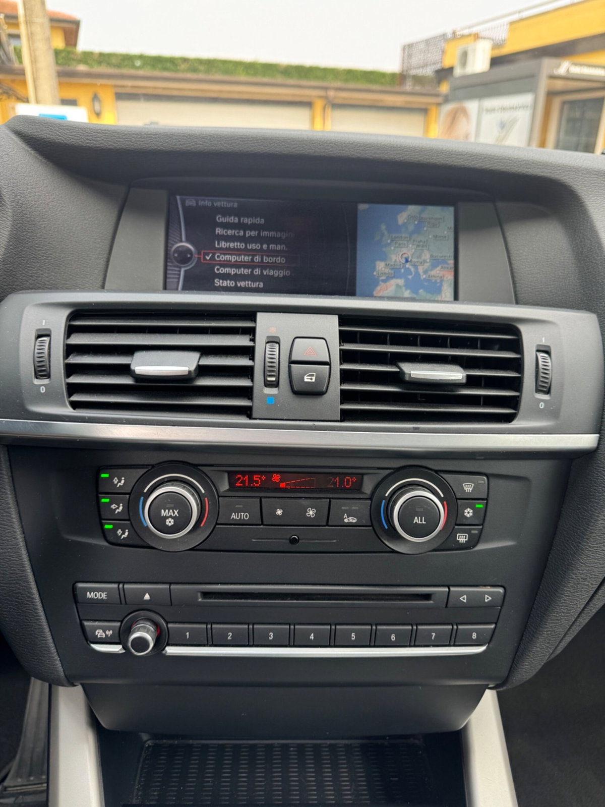 BMW X3 xDrive20d Futura (12)