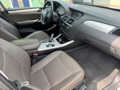BMW X3 xDrive20d Futura (14)