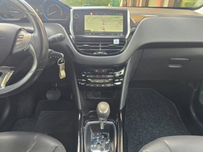 Peugeot 2008 Turbo 110 S&S Allure (5)