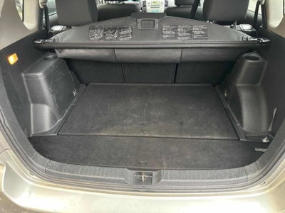 Toyota Corolla Verso 2.0 16V D-4D Sol (16)