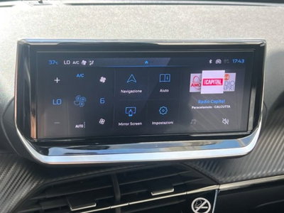 Peugeot 2008 PureTech 100 S&S Allure (19)