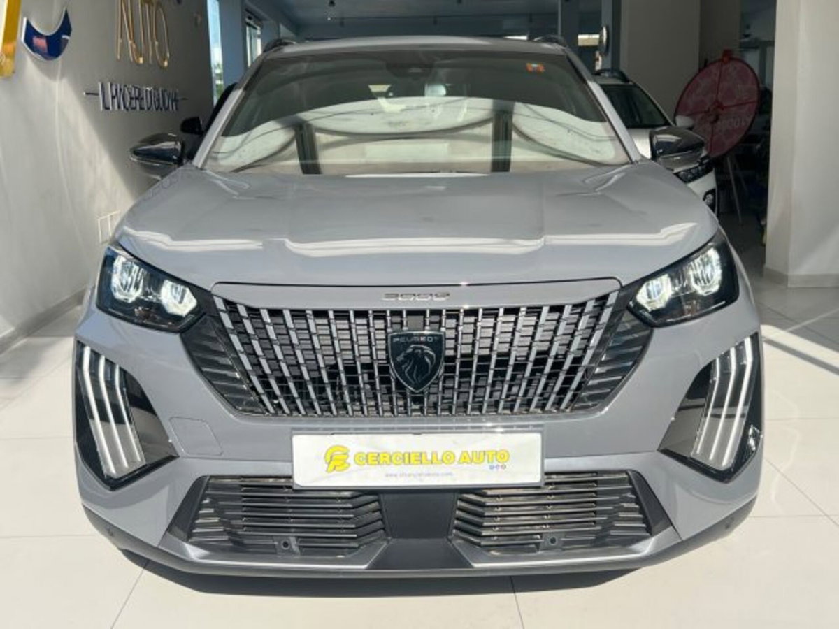 Peugeot 2008 PureTech 100 S&S Allure (4)