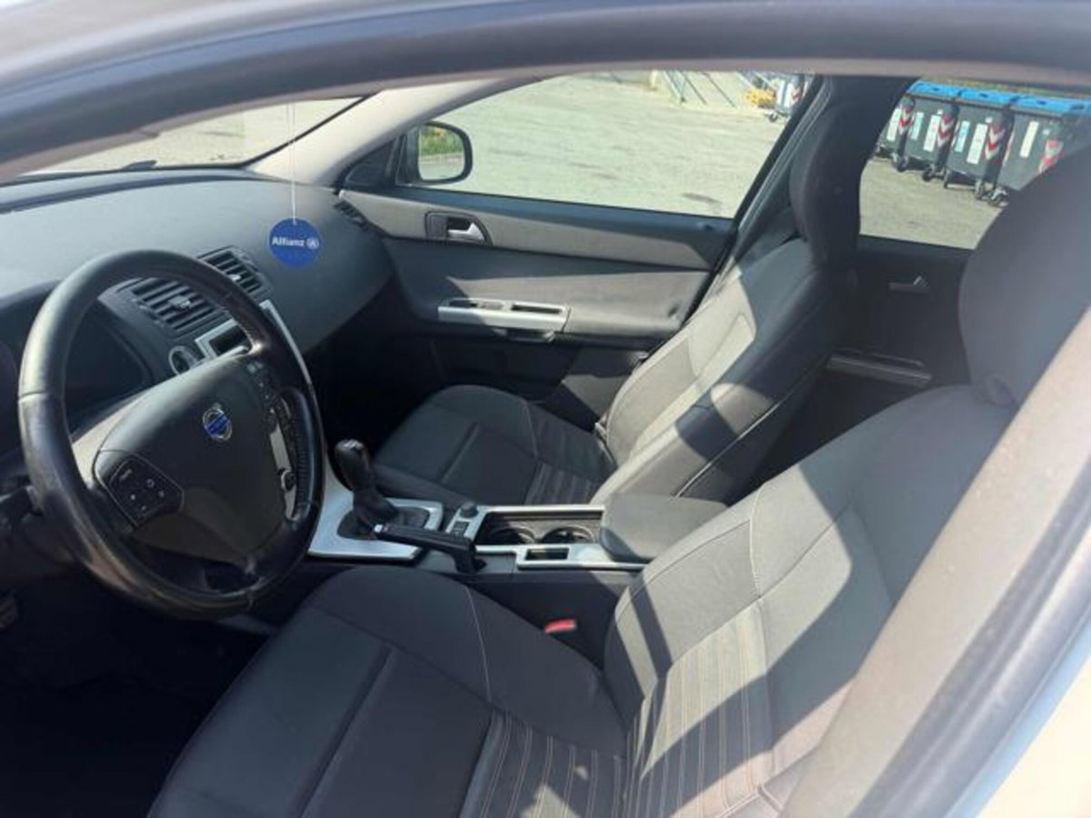 Volvo V50 2.0 POLAR PLUS (12)