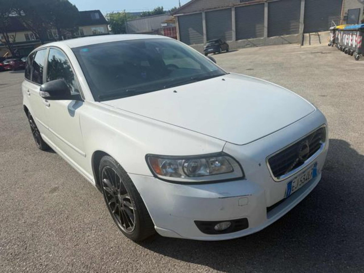 Volvo V50 2.0 POLAR PLUS (3)