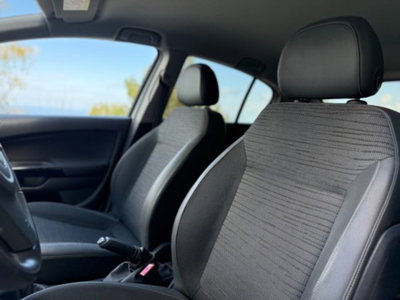 Opel Corsa 1.2 85CV 5 porte GPL-TECH Edition (12)