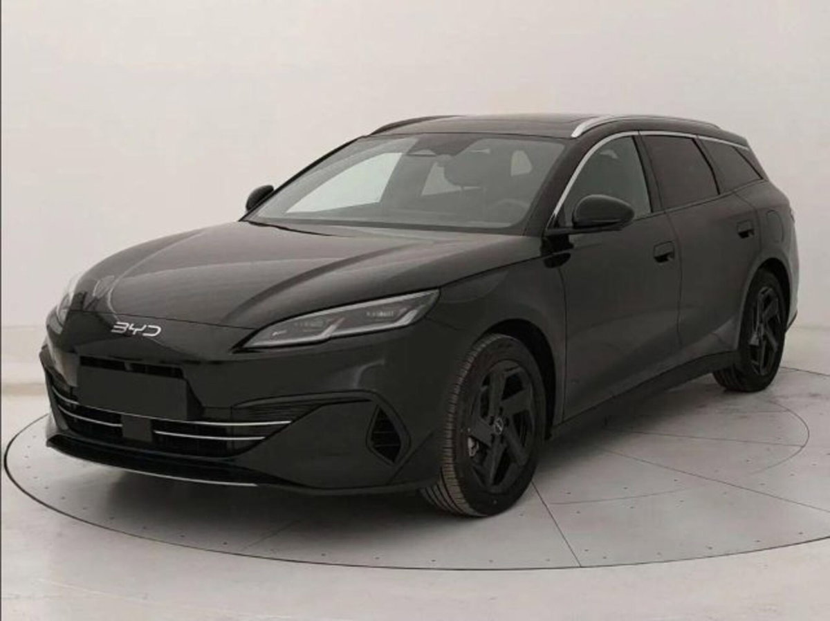 Byd Seal 6 DM-i Station Wagon 1.5 phev Comfort Lite (12)