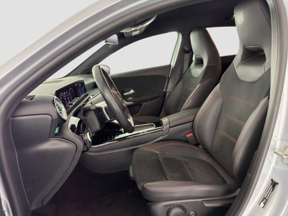 Mercedes-Benz Classe A 200 d AMG Line Premium Plus auto (10)