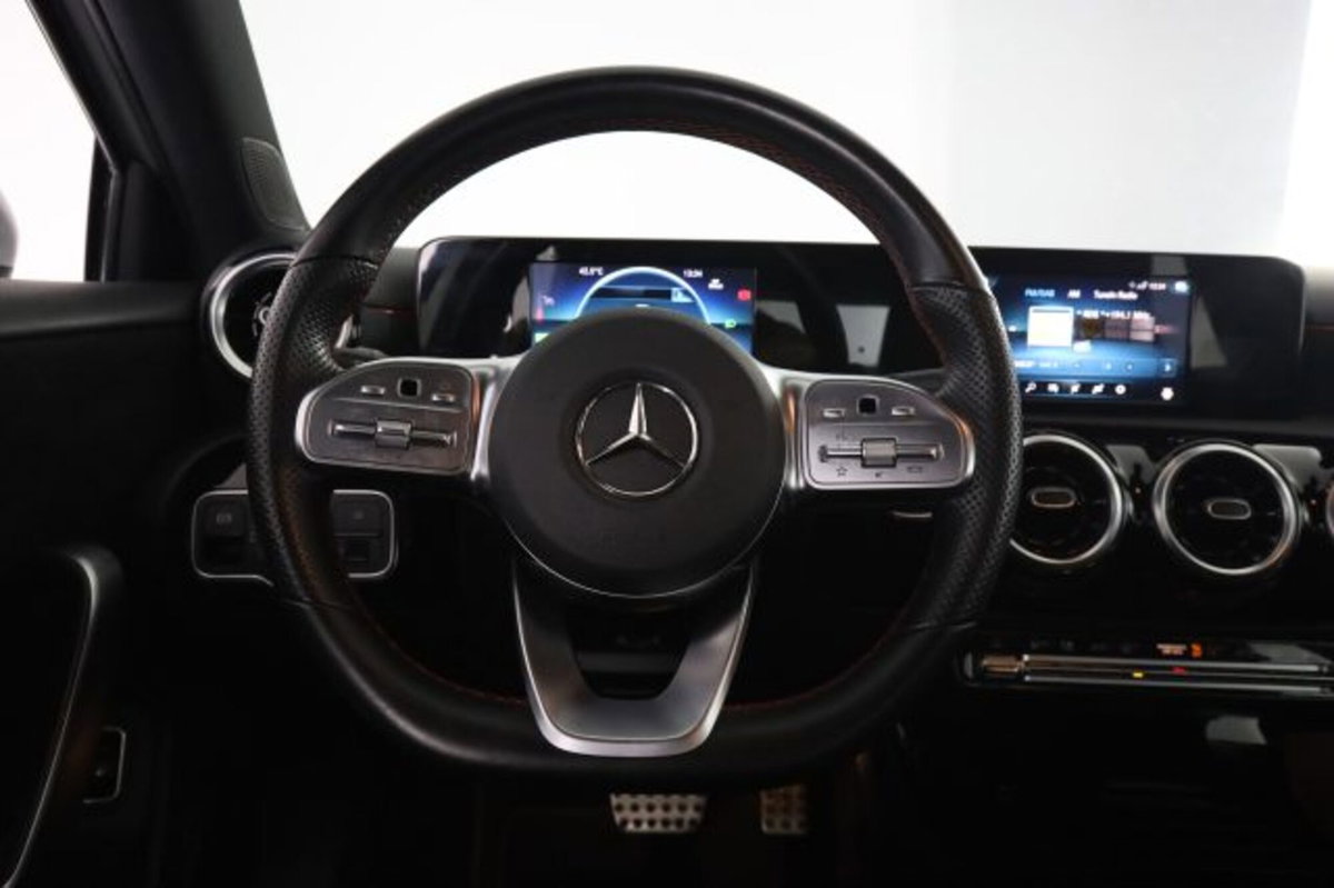 Mercedes-Benz Classe A 250 e Automatic EQ-Power Premium (5)