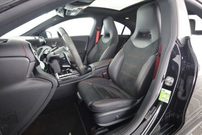 Mercedes-Benz CLA 35 AMG 4Matic (2)