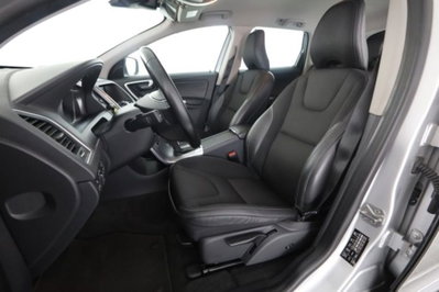 Volvo XC60 D4 Geartronic Business Plus (2)