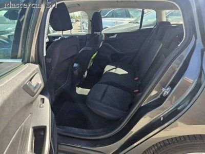 Ford Focus Station Wagon 1.0 EcoBoost 125 CV SW Business (13)