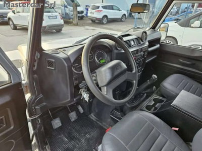 Land Rover Defender 90 2.4 TD4 Station Wagon S (11)
