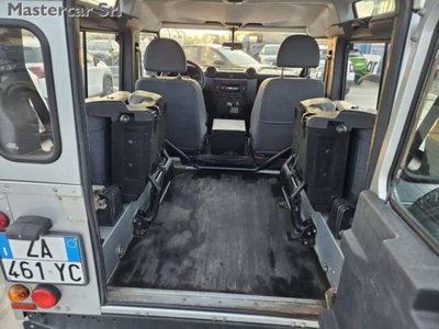 Land Rover Defender 90 2.4 TD4 Station Wagon S (9)