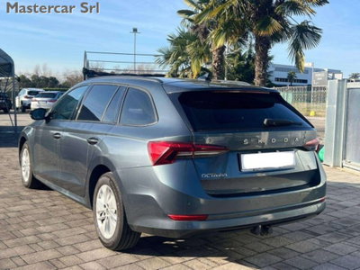 Skoda Octavia Station Wagon 2.0 TDI EVO SCR DSG Wagon Executive (5)