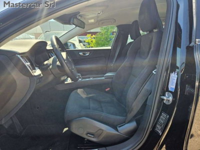 VOLVO Veicoli Commerciali V60 V60 II N1 2.0 B3 Momentum Business auto 7m (14)