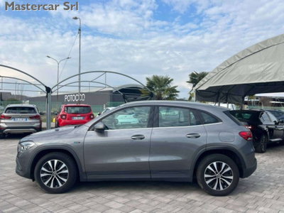 Mercedes-Benz GLA SUV 250 e phev Business Extra auto (4)