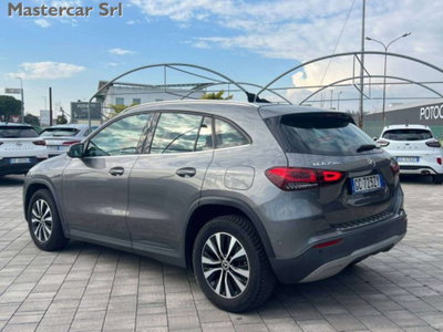 Mercedes-Benz GLA SUV 250 e phev Business Extra auto (5)