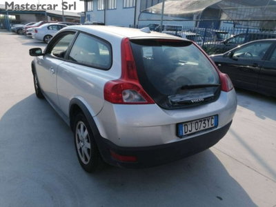 Volvo C30 1.6 D Momentum (4)