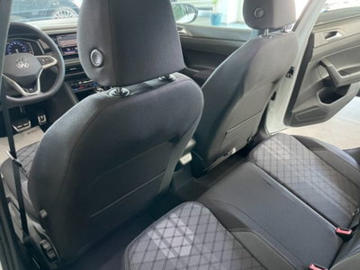 Volkswagen Taigo 1.0 tsi R-Line 115cv (19)