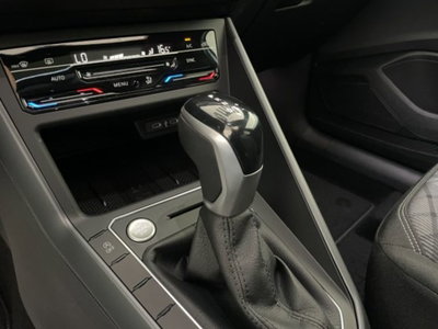 Volkswagen Taigo 1.0 tsi R-Line 115cv (7)